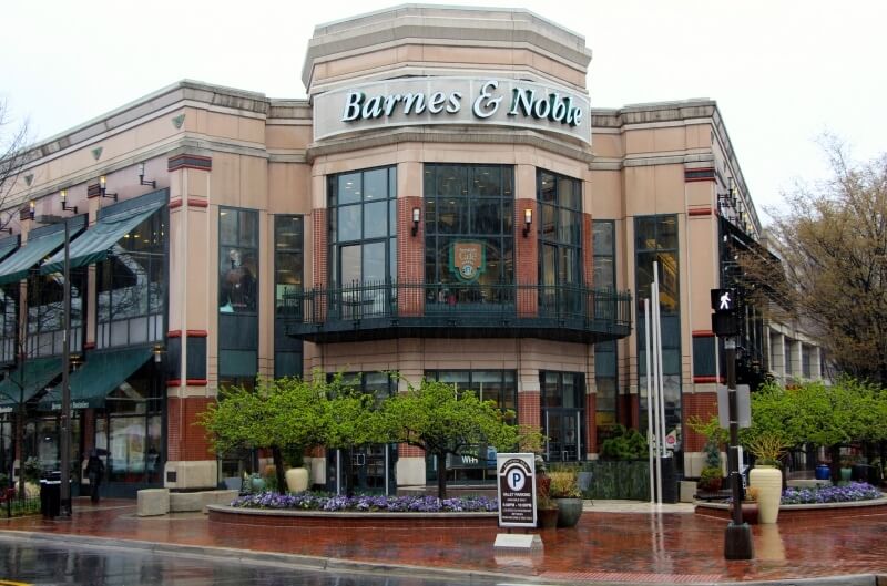 Barnes And Noble In Bethesda Maryland Is Closing