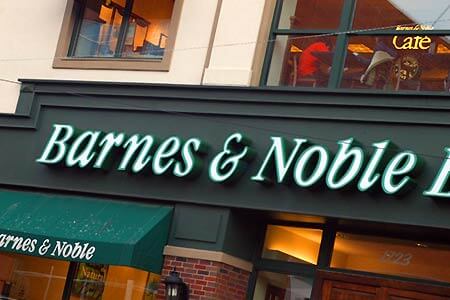 barnes_and_noble_storefront