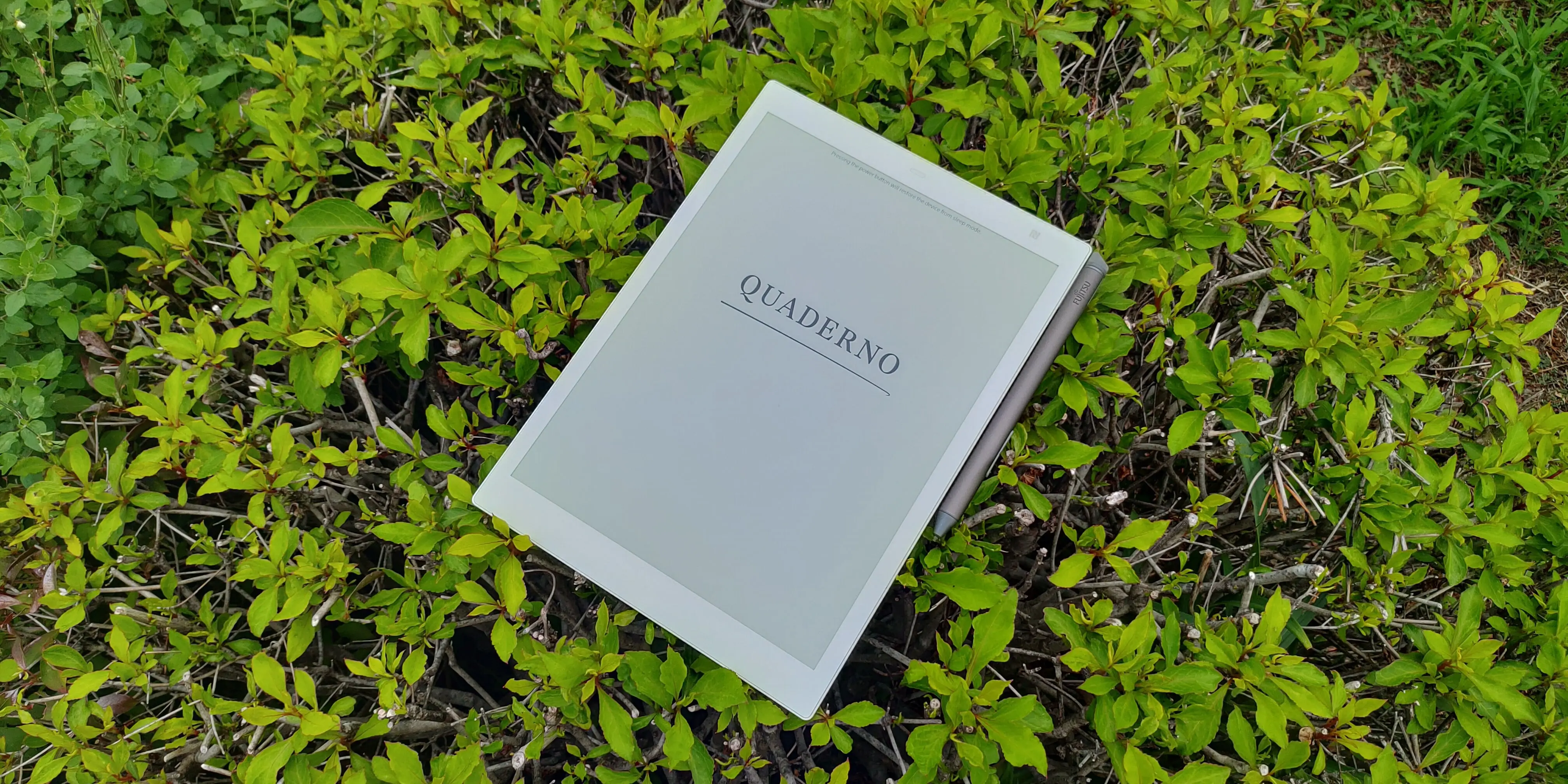 Hands on Review of the Fujitsu Quaderno A5 - Good e-Reader